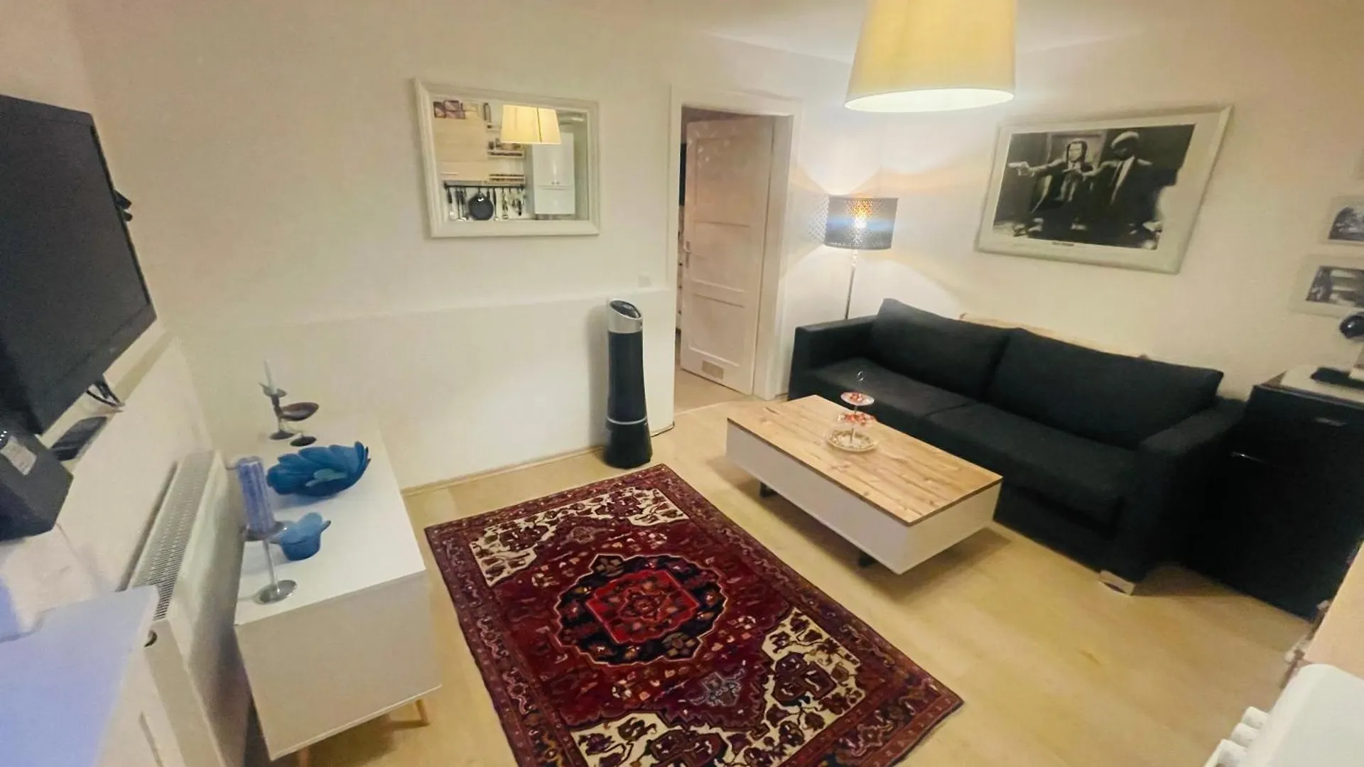 Appartement Top 2-Zimmer I City Center I Fruehstueck I Wifi I Smart Tv I Cozy I Augsbourg